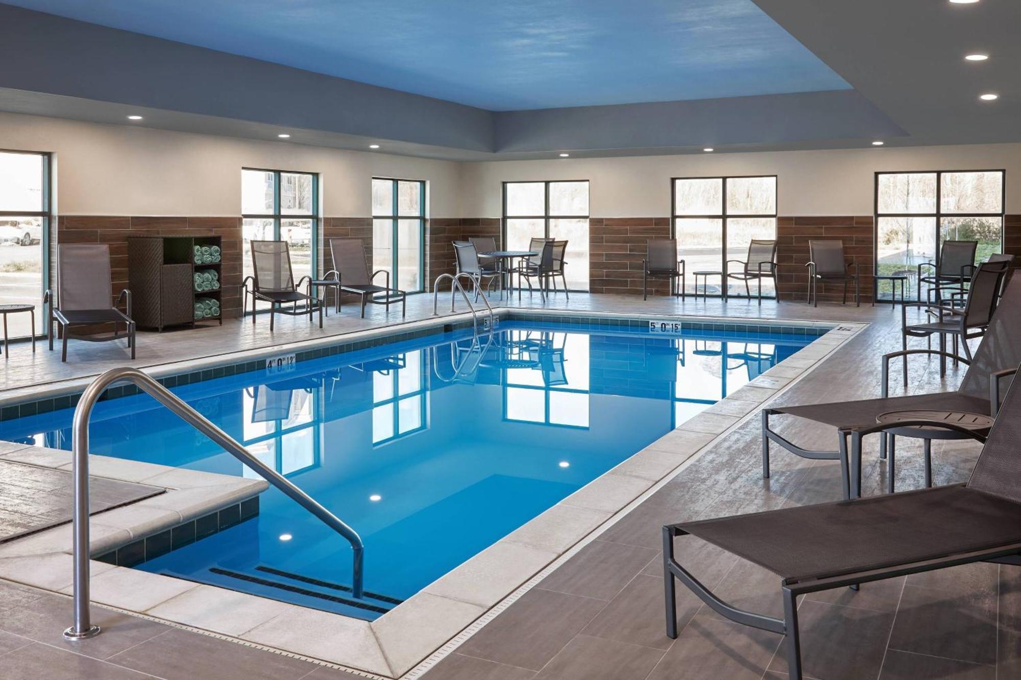 Fairfield Inn & Suites By Marriott Virginia Beach/Norfolk Airport Exteriör bild